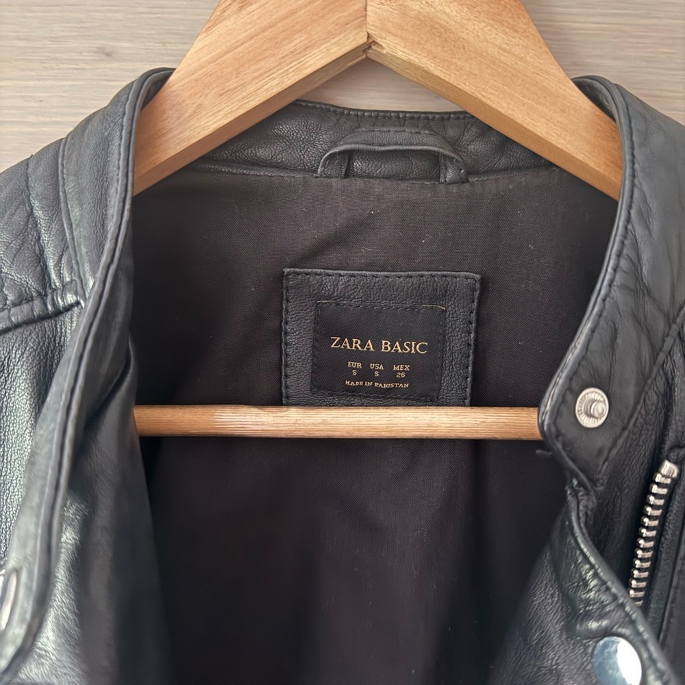 ZARA Women’s Black  Genuine Leather Moto Jacket, great condition, very soft - Picture 4 of 12